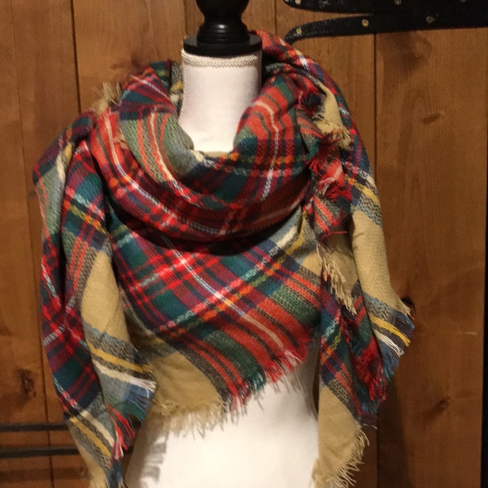 NWT Leto Collection Plaid Blanket Scarf Wrap